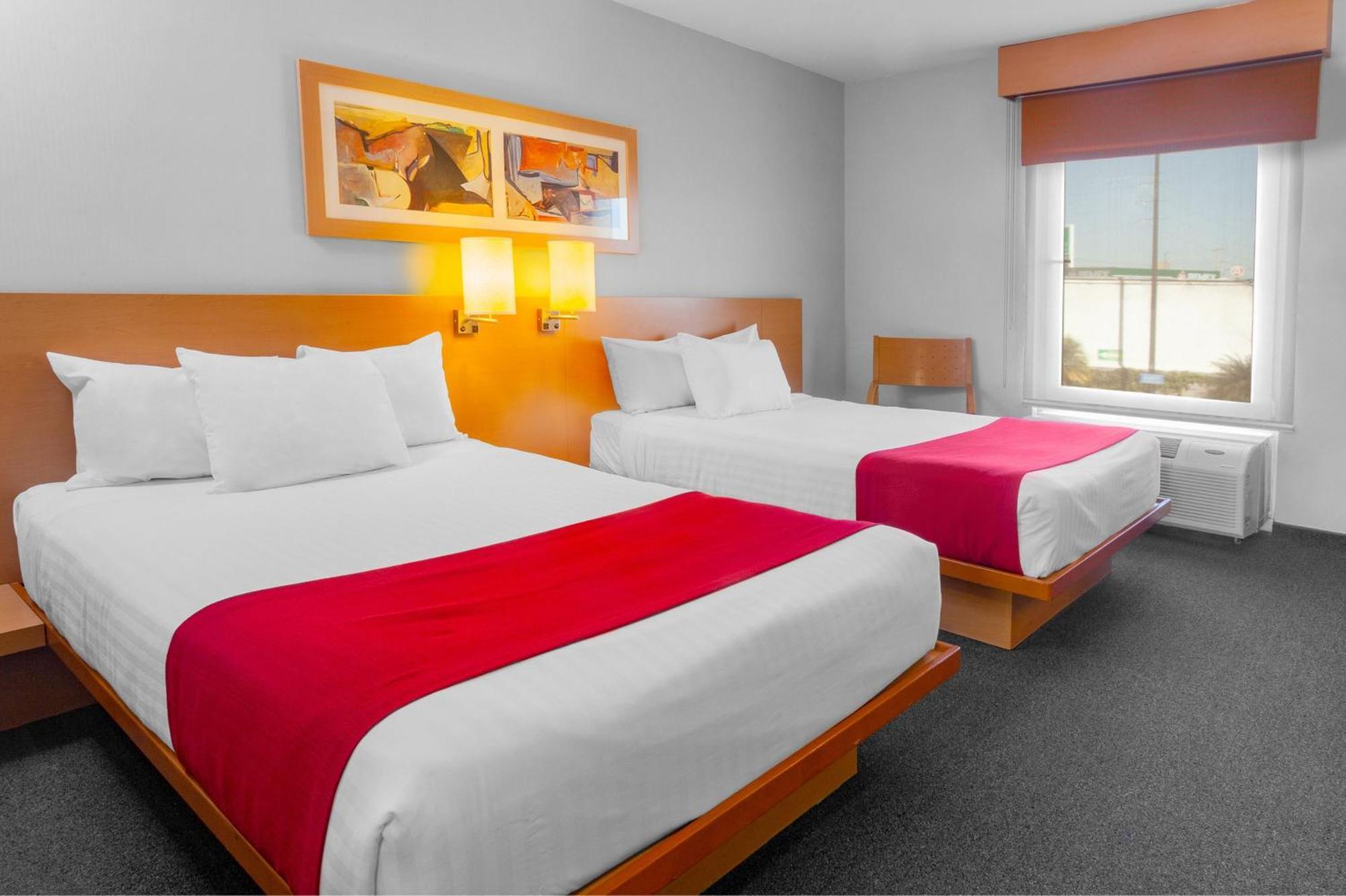 City Express By Marriott Celaya Parque エクステリア 写真